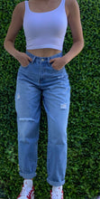 Load image into Gallery viewer, NICKY BOYFRIEND JEANS
